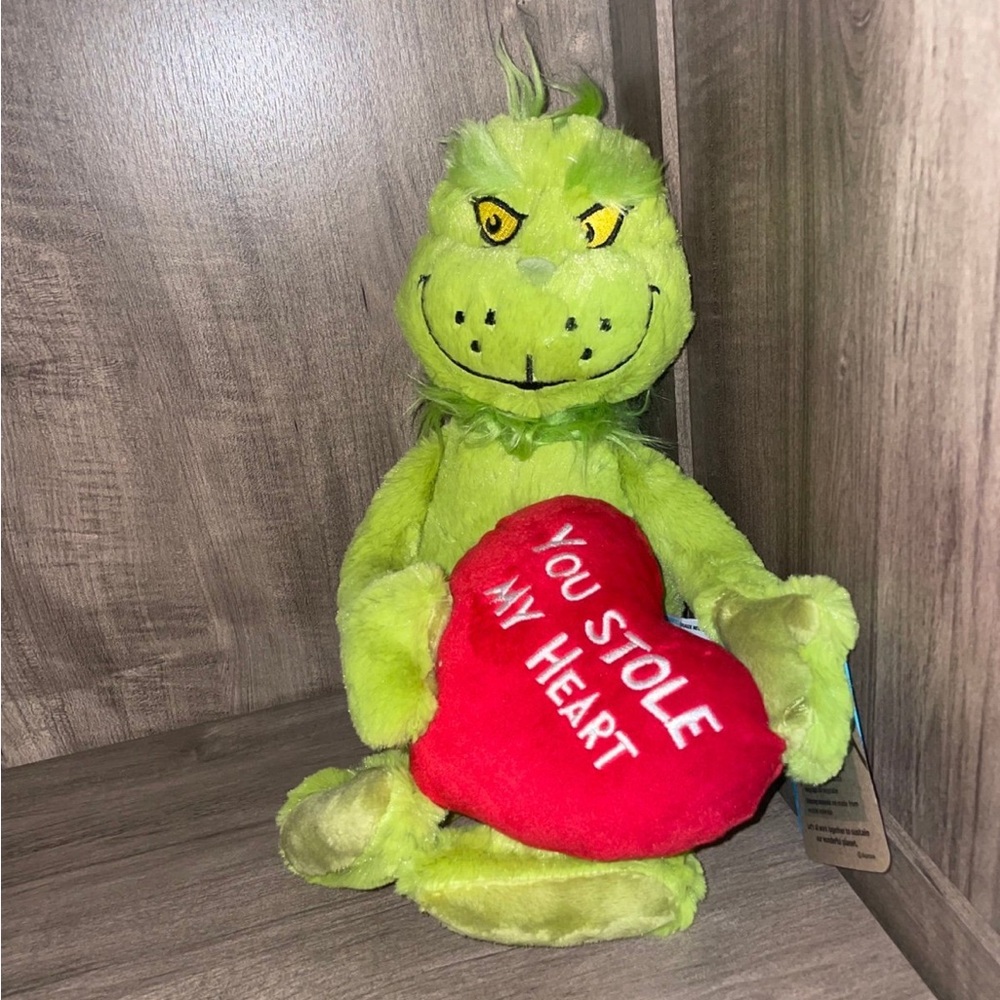 Dr Seuss how the grinch stole Christmas plush